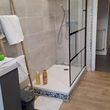 Le Sadi Carnot 26000 - 4 Chb - 2 Sdb - 2-8 Personnes Apartamento *